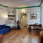 La Casa Del Duca A Monti